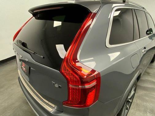 Used 2017 Volvo XC90 T6 Momentum w/ Vision Package AWD/4WD image 15