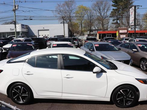 Used 2024 Nissan Sentra SV image 6
