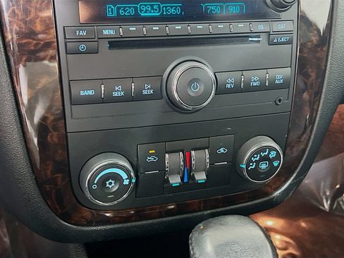 Used 2012 Chevrolet Impala LT w/ LT Sunroof Package FWD image 13