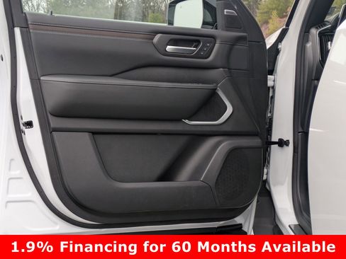 New 2025 Nissan Armada Platinum Reserve image 13