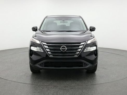 Used 2025 Nissan Rogue SV FWD image 2
