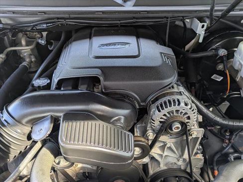 Used 2013 Chevrolet Avalanche LS image 18