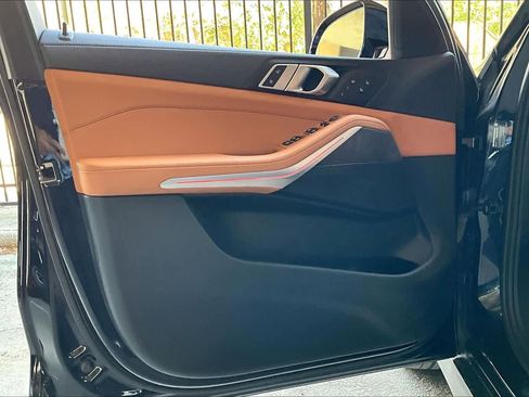 Used 2022 BMW X5 sDrive40i w/ M Sport Package image 22