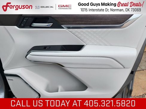 New 2026 GMC Acadia Denali w/ Super Cruise Package AWD/4WD image 41