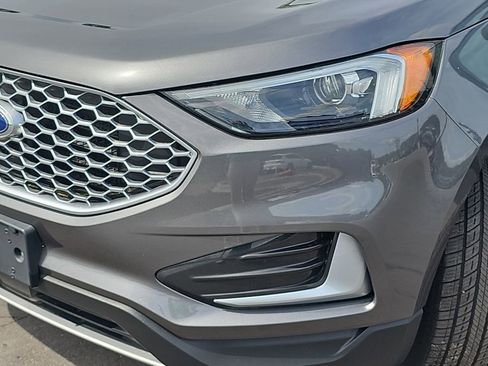 Used 2023 Ford Edge SEL image 33