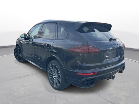 Used 2018 Porsche Cayenne GTS image 8