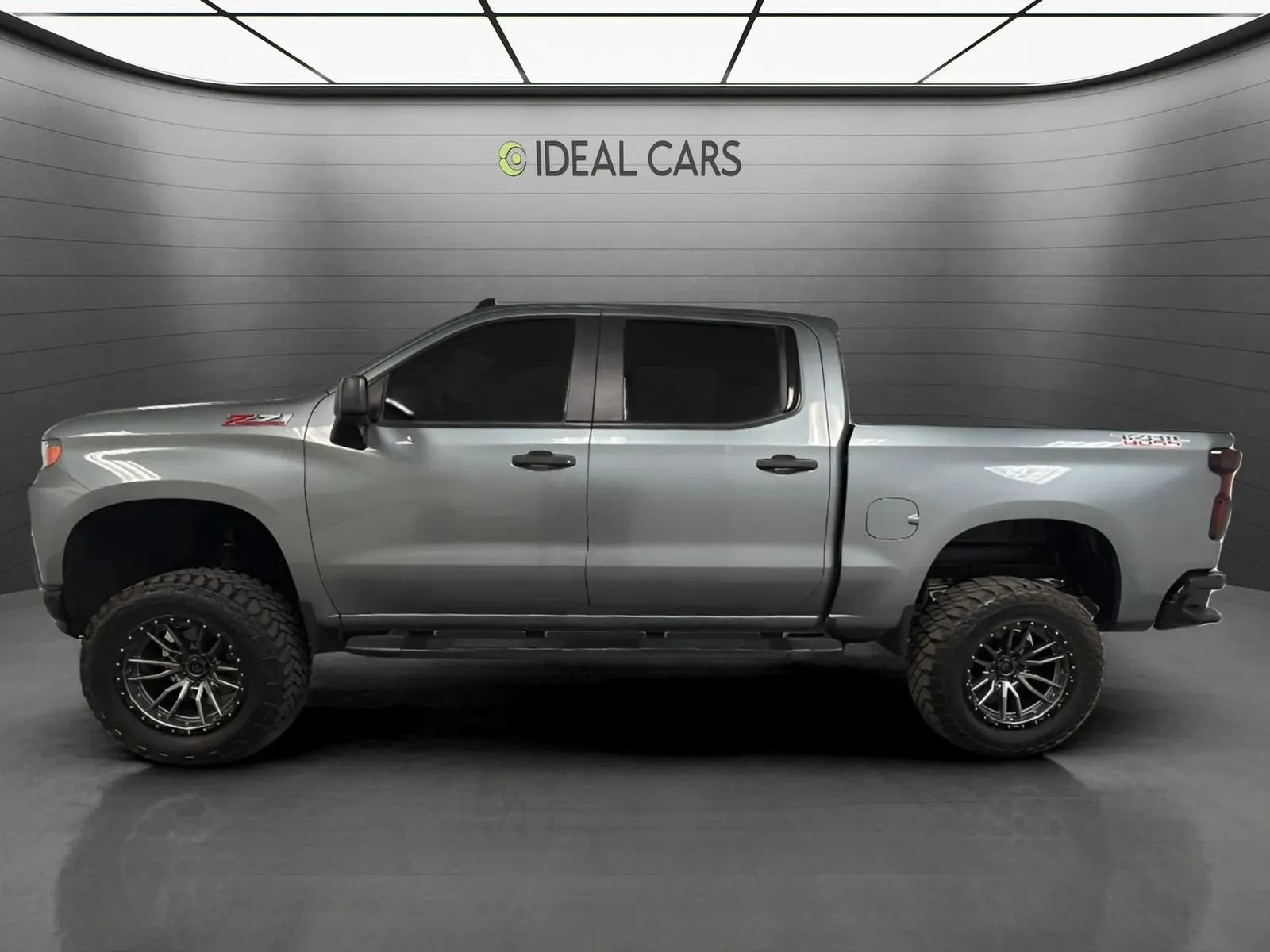 Used 2019 Chevrolet Silverado 1500 Custom Trail Boss w/ Custom Convenience Package AWD/4WD image 8