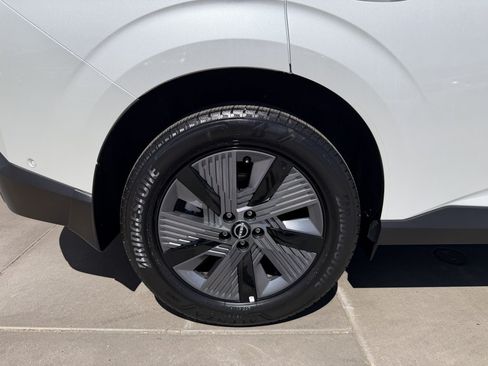 Used 2025 Nissan Murano SL AWD/4WD image 15