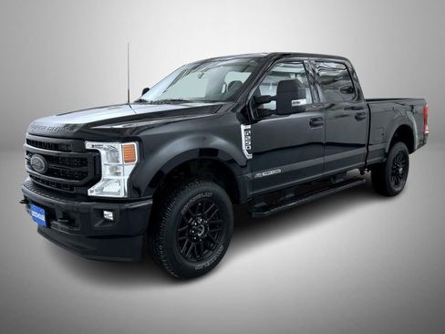 Used 2022 Ford F250 XLT w/ Black Appearance Package image 1
