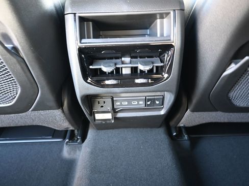 New 2026 Jeep Grand Cherokee Limited image 17