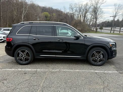 New 2026 Mercedes-Benz GLB 250 4MATIC image 8