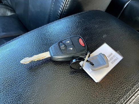 Used 2013 Jeep Wrangler Unlimited Sahara image 10