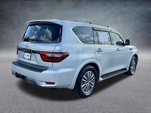 Used 2022 Nissan Armada SV w/ SV Appearance Package RWD image 5