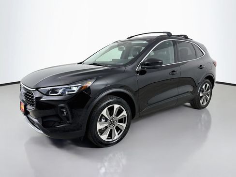 Used 2025 Ford Escape Platinum AWD/4WD image 3