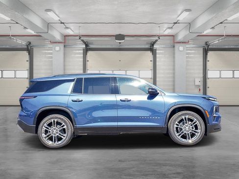 New 2026 Chevrolet Traverse LT w/ Driver Confidence Package image 8