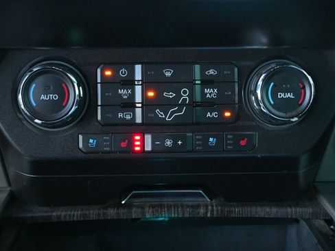 Used 2020 Ford F250 Lariat image 38