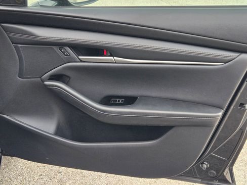 Used 2024 MAZDA MAZDA3 s FWD image 27