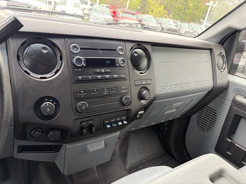 Used 2016 Ford F250 XL w/ Power Equipment Group AWD/4WD image 33