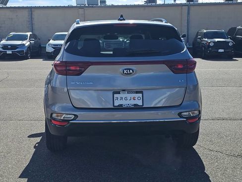 Used 2022 Kia Sportage EX AWD/4WD image 7