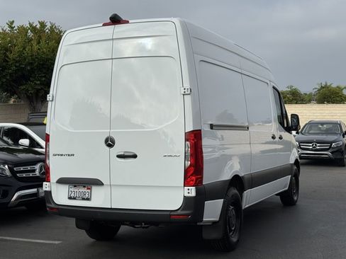Used 2023 Mercedes-Benz Sprinter 2500 image 11
