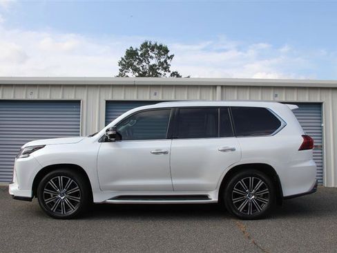Used 2018 Lexus LX 570 4WD w/ Luxury Package image 8