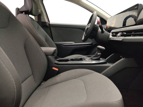 Used 2025 Kia K4 FWD image 21