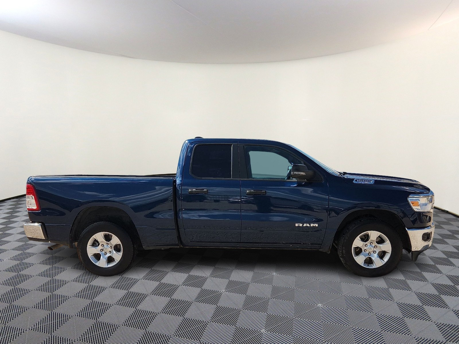 Used 2024 RAM 1500 Lone Star RWD image 5