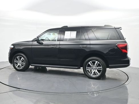 Used 2023 Ford Expedition Limited image 10