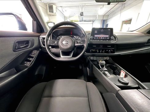 Used 2023 Nissan Rogue S AWD/4WD image 17