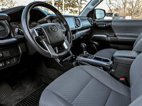Used 2021 Toyota Tacoma SR5 image 13
