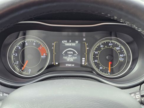 Used 2020 Jeep Cherokee Latitude Lux w/ Comfort/Convenience Group image 22