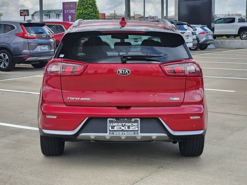 Used 2018 Kia Niro Touring FWD image 6