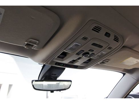 Used 2021 GMC Yukon Denali w/ Denali Premium Package image 26