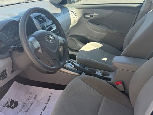 Used 2010 Toyota Corolla S image 4