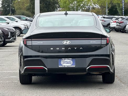 Used 2025 Hyundai Sonata SEL FWD image 5