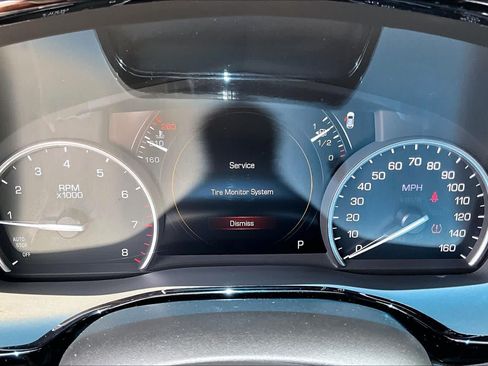 Used 2018 Cadillac XT5 Platinum AWD/4WD image 25