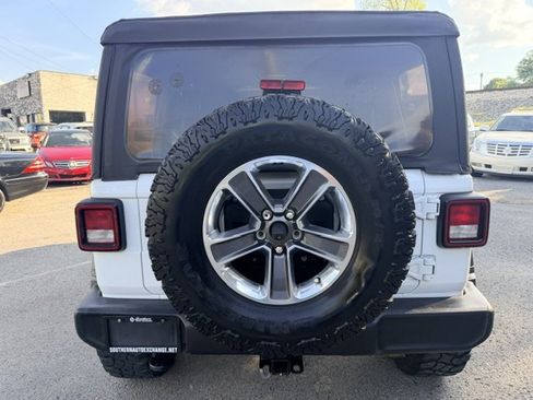 Used 2018 Jeep Wrangler Unlimited Sport AWD/4WD image 6