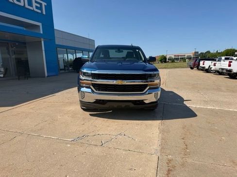 Used 2018 Chevrolet Silverado 1500 LT w/ All Star Edition AWD/4WD image 6