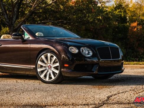 Used 2015 Bentley Continental GT image 38