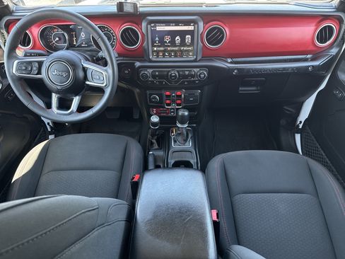 Used 2023 Jeep Wrangler Unlimited Rubicon AWD/4WD image 28