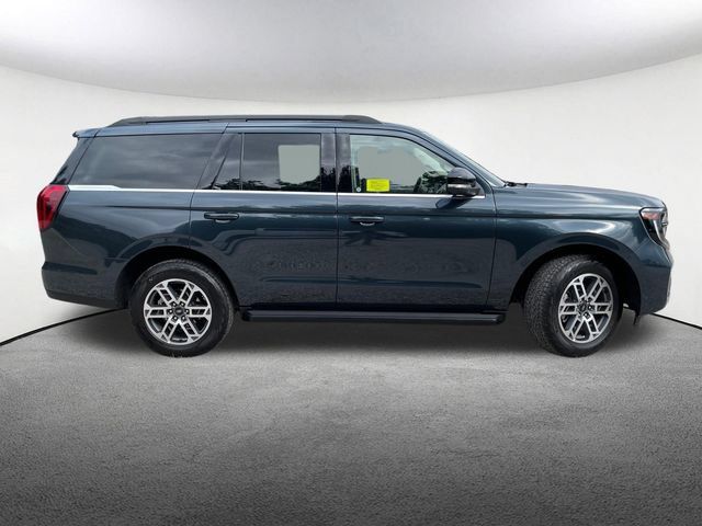 Used 2025 Ford Expedition Active AWD/4WD image 17