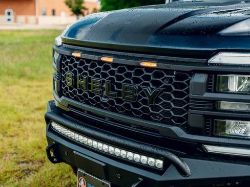 New 2025 Ford F250 Lariat w/ Lariat Ultimate Package image 5