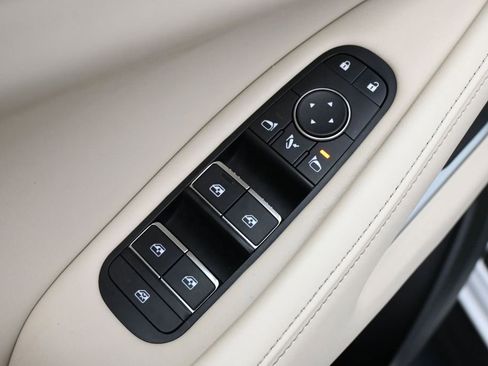 Used 2023 INFINITI QX60 Luxe w/ Performance Audio Package FWD image 4