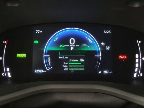 Used 2025 Toyota Camry LE w/ Convenience Package FWD image 20