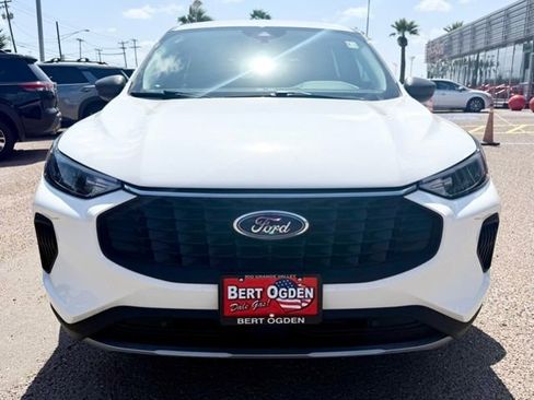 Used 2023 Ford Escape Active image 2