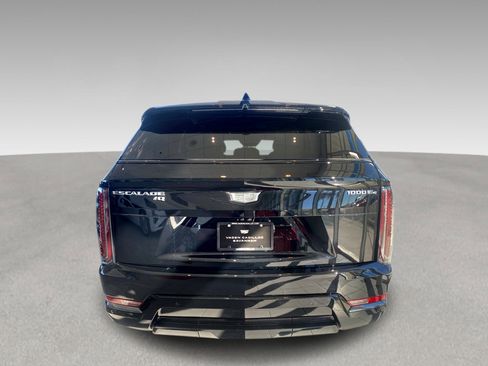 New 2025 Cadillac Escalade IQ Sport 2 image 29