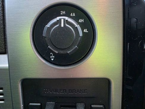 Used 2013 Ford F150 Limited image 18