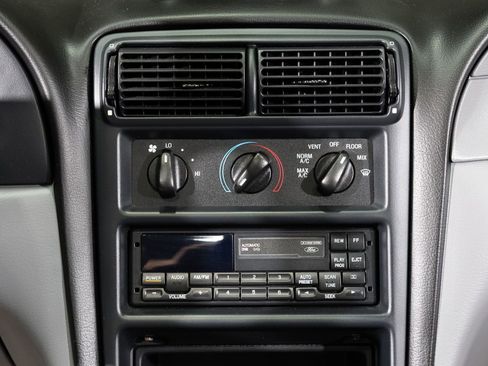 Used 1995 Ford Mustang GT RWD image 32