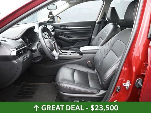 Used 2024 Nissan Altima 2.5 SR w/ SR Premium Package image 21