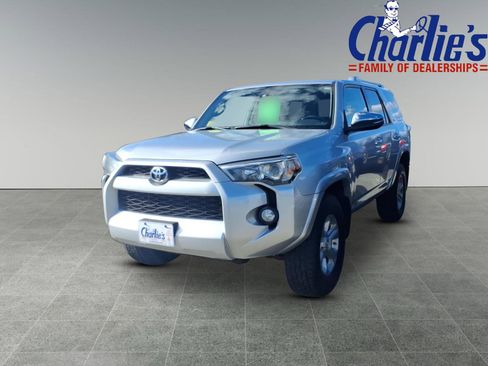 Used 2017 Toyota 4Runner SR5 Premium AWD/4WD image 1